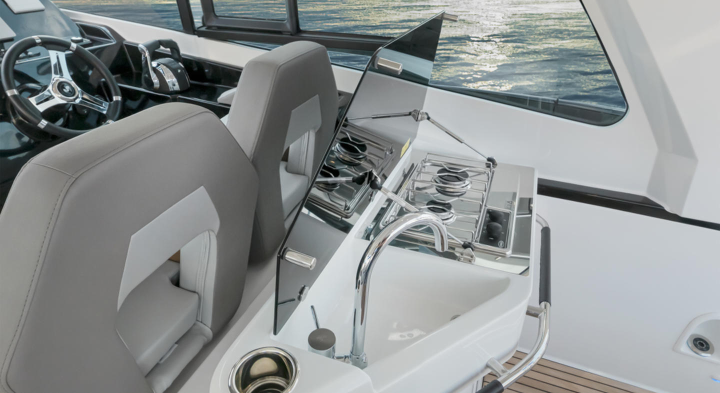 Gran_Turismo_32_exterior_09