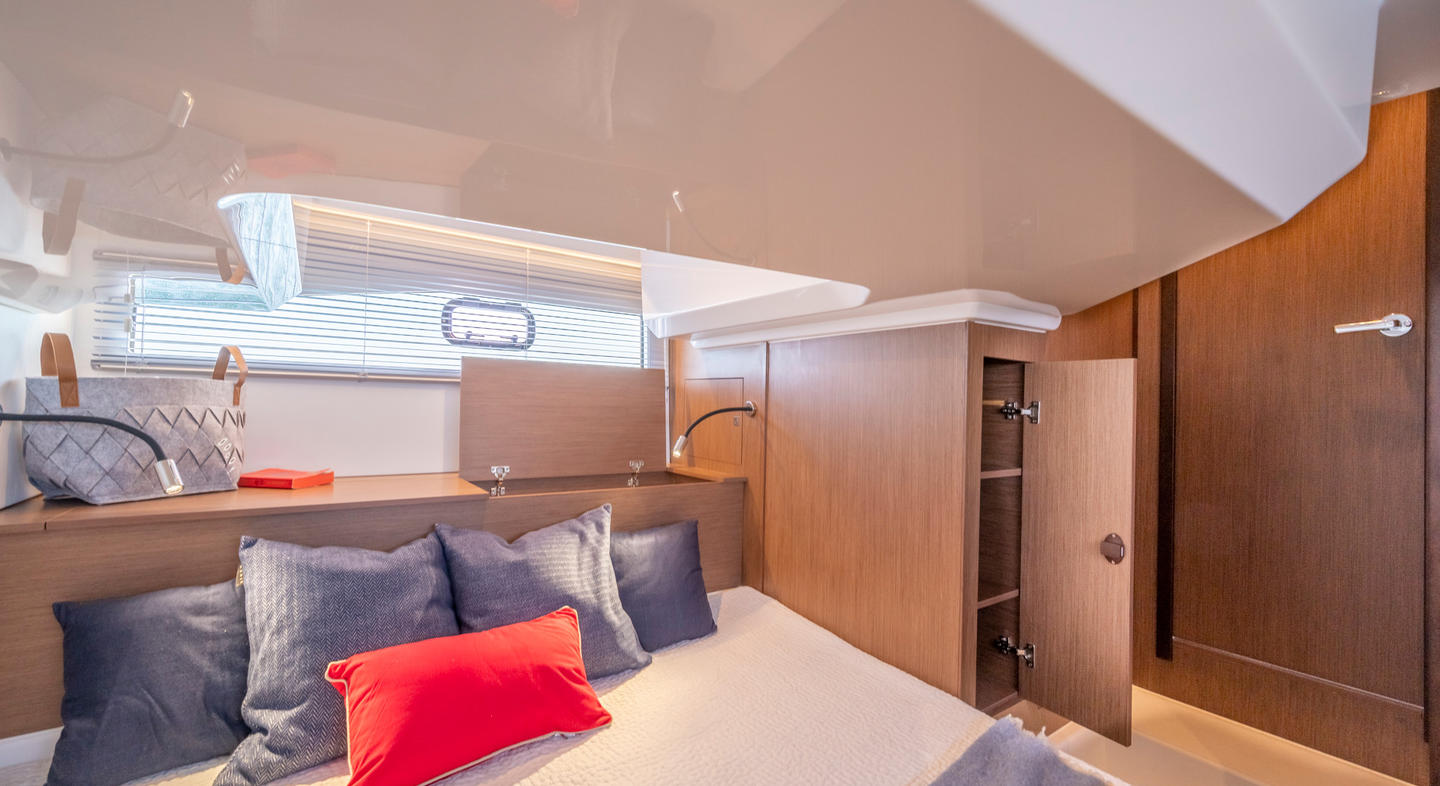 Gran_Turismo_36_Interior_07