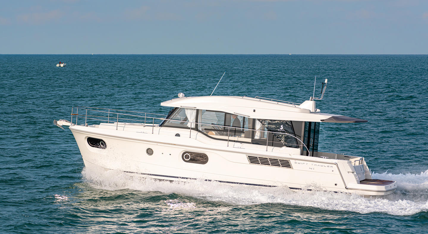 Swift Trawler 41 Sedan